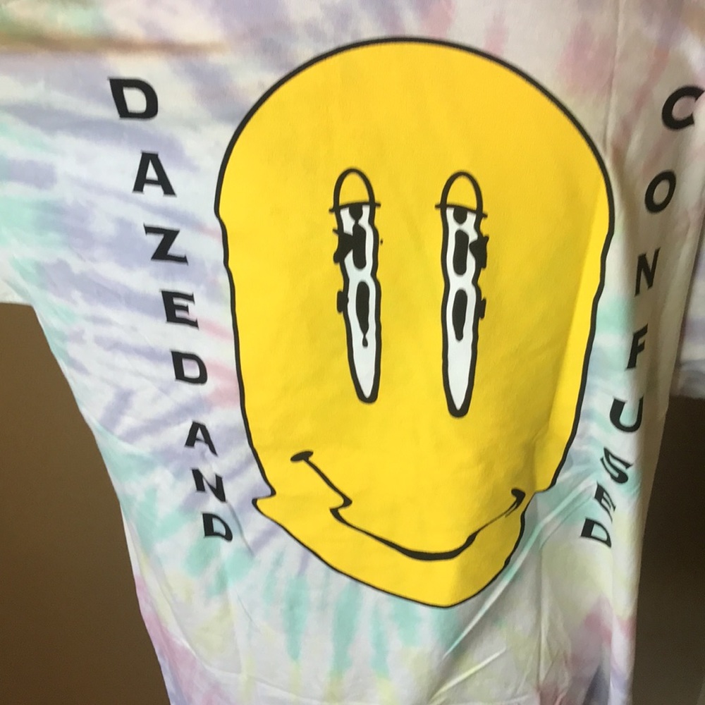 Dazed and confused short sleeve pastel tie dyed t-shirt. Size Large. NWOT - Picture 4 of 10